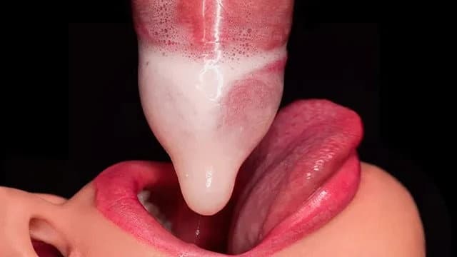 Close Up: Horny Mouth Milking All Cum Into Condom & Broke It!