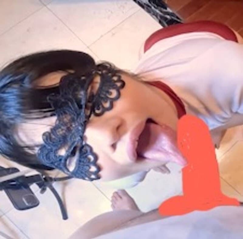 FC2-PPV-4757499 Kyushu Delivery Girl Exposed – Price Reduced!