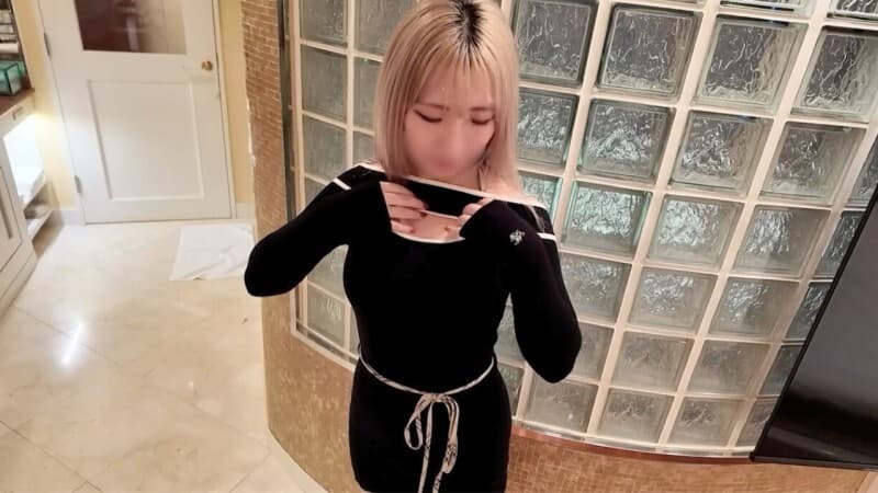 FC2-PPV-4815076 Close-Contact Big Breasts & Intense Chest Pressure