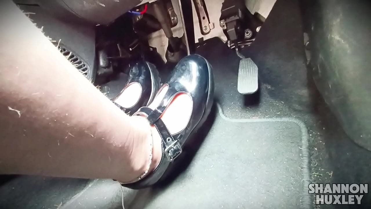 Hairy Legs Pedal Pumping