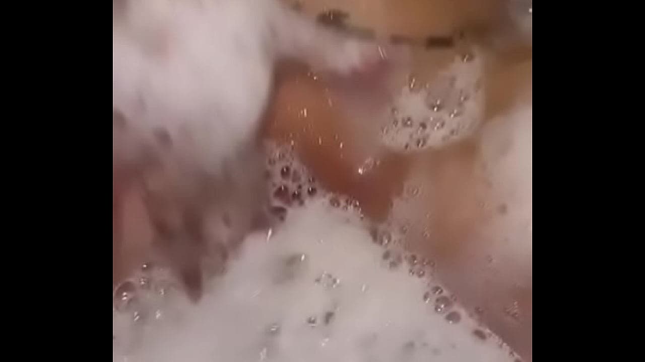 Shower with my bald pussy